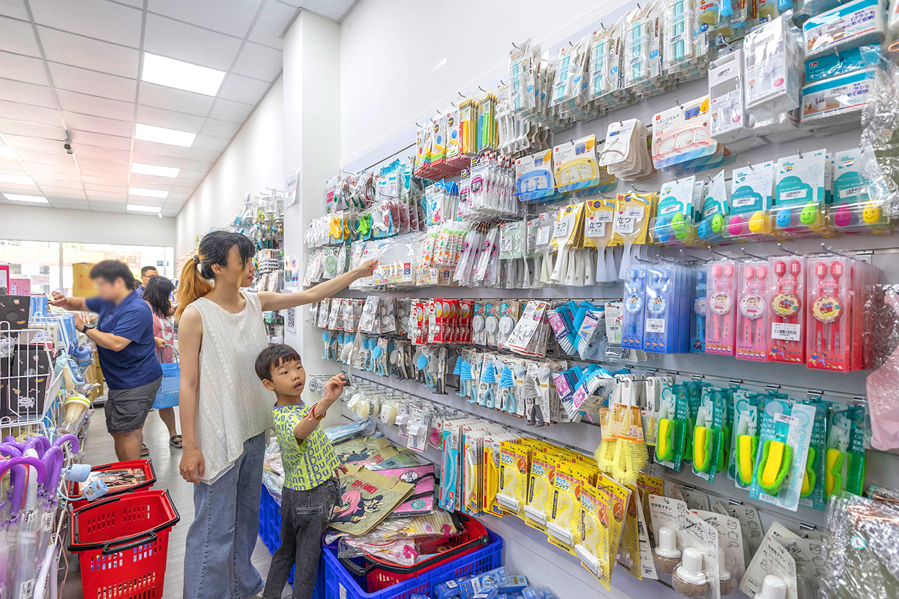 台中北屯文具特賣會｜廠拍出清限時15天，上千件文具用品1折起，日常用品75折起，還有滿額禮免費拿，2025文具界的Costco特賣會