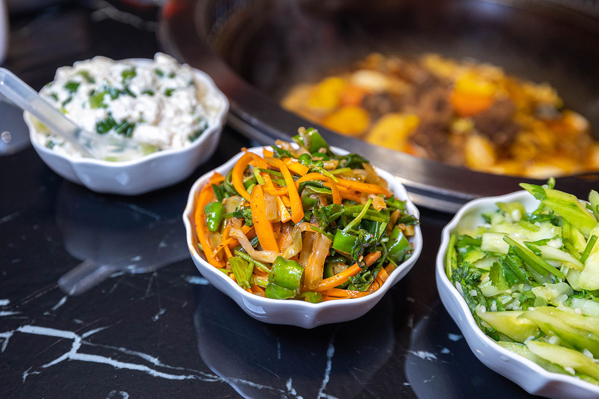 小媳婦鐵鍋燉台中旗艦店