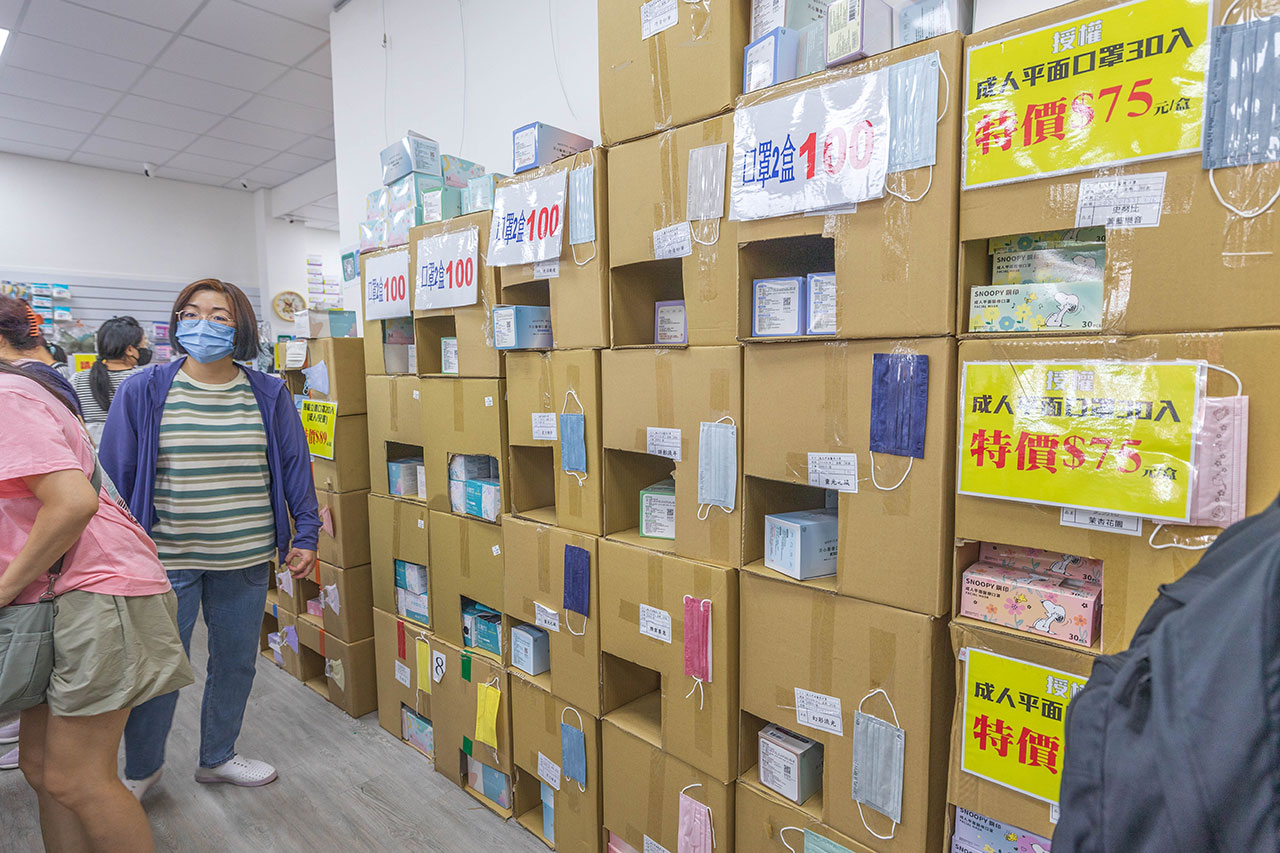 台中北屯文具特賣會｜廠拍出清限時15天，上千件文具用品1折起，日常用品75折起，還有滿額禮免費拿，2025文具界的Costco特賣會