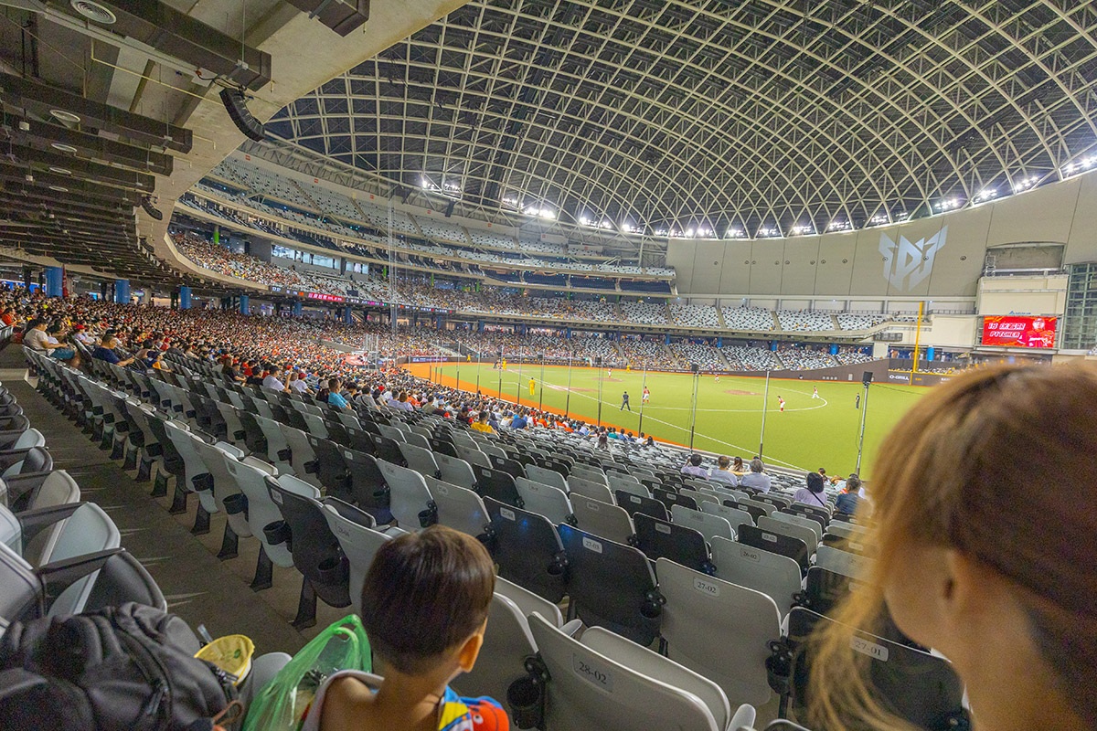 大巨蛋拉圖爾精釀啤酒｜拉圖爾精釀柴燒餐廳｜大巨蛋美食推薦｜大巨蛋餐廳推薦