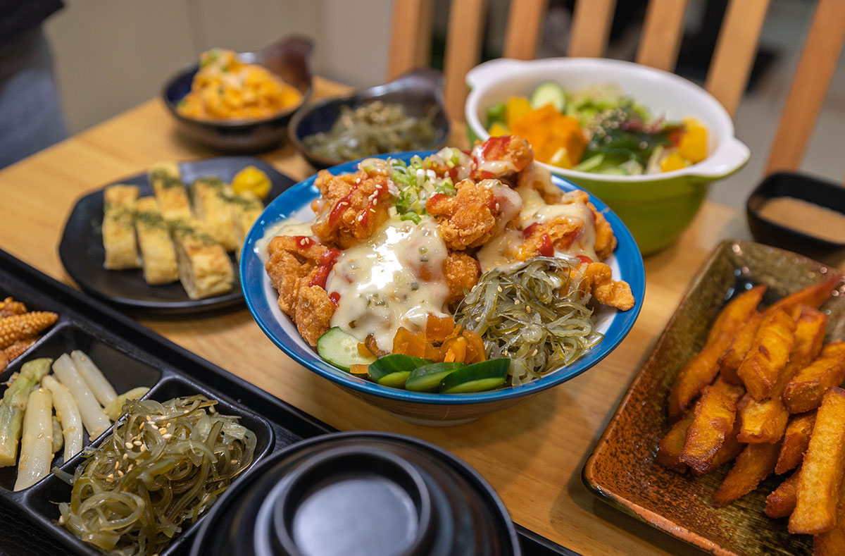 咲良日本家庭料理 咲良日本家庭料理