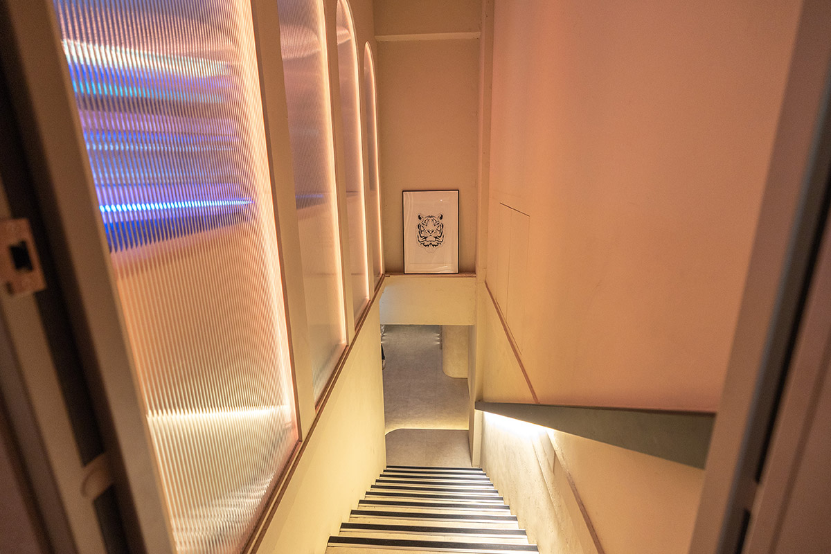 龍九Kowloon-AI酒吧T-SHOTS遊戲機-水煙-調酒-bar-Dj-KTV-大安區酒吧