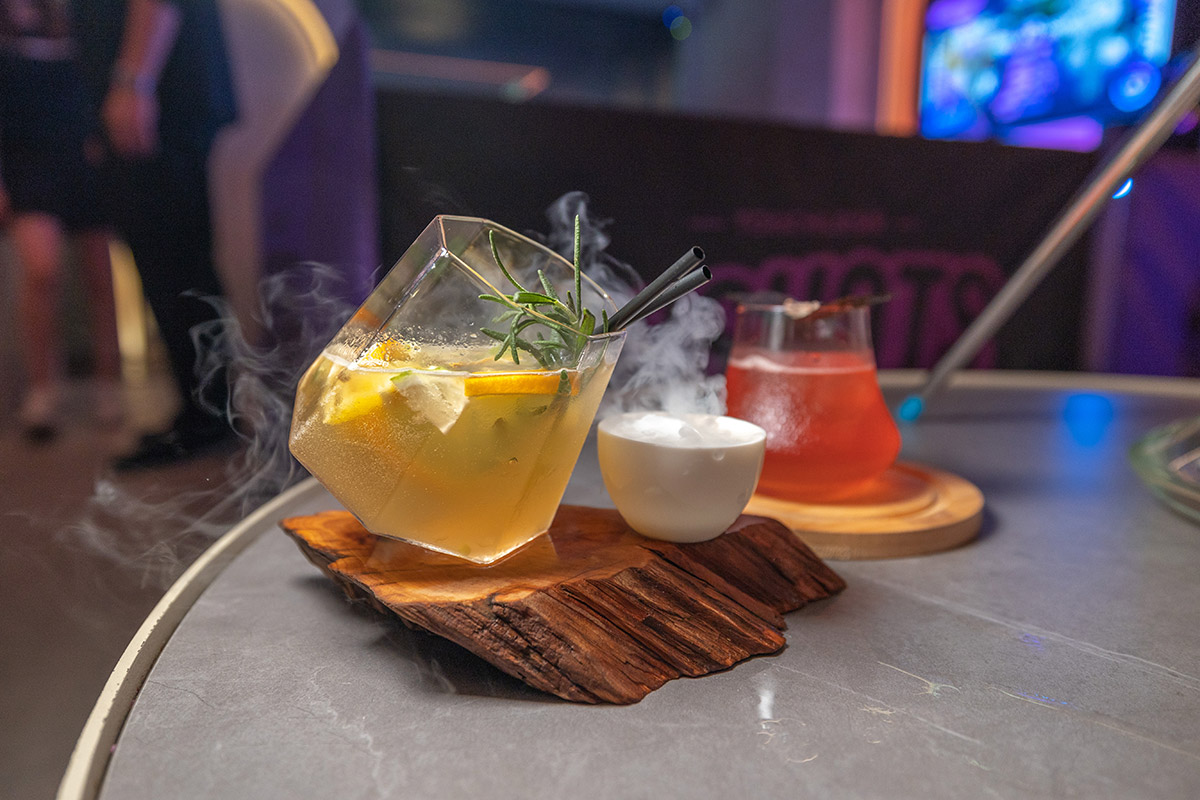 龍九Kowloon-AI酒吧T-SHOTS遊戲機-水煙-調酒-bar-Dj-KTV-大安區酒吧