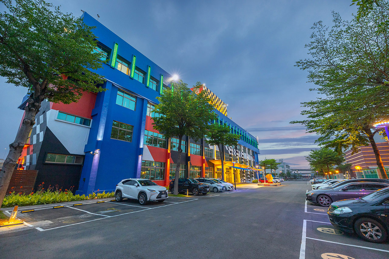 華園親子飯店草衙館