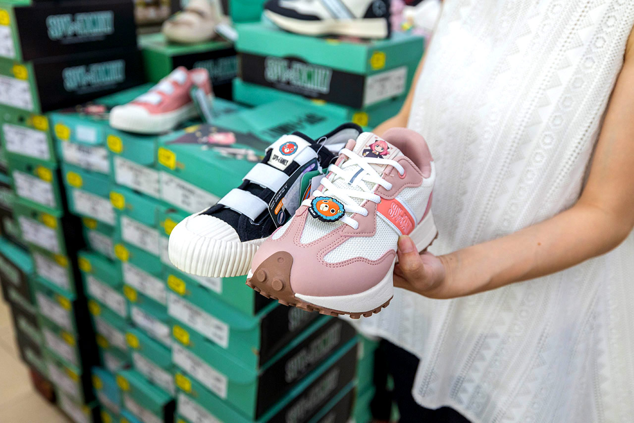 美力運動世界-樹林特賣會｜新北鞋子廠拍只賣12天，運動鞋、童鞋、工作鞋全館下殺1折起，還有滿千送百買一送一超殺活動，晚來就沒了！樹林工業區鞋子特賣會