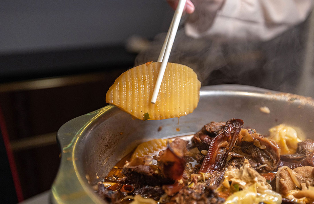 墨川四川樟茶烤鴨｜2025台南美食推薦