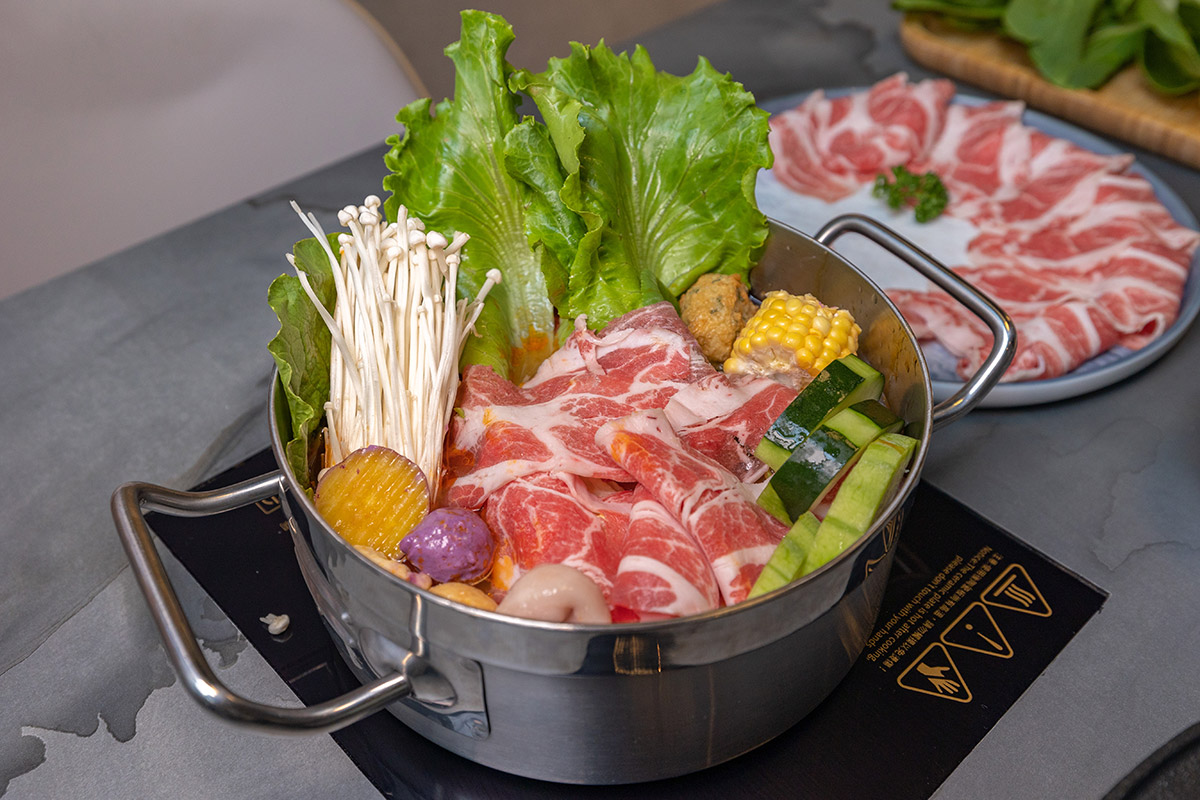 阿米石頭火鍋-台中北屯宵夜推薦-台中北屯吃到飽火鍋