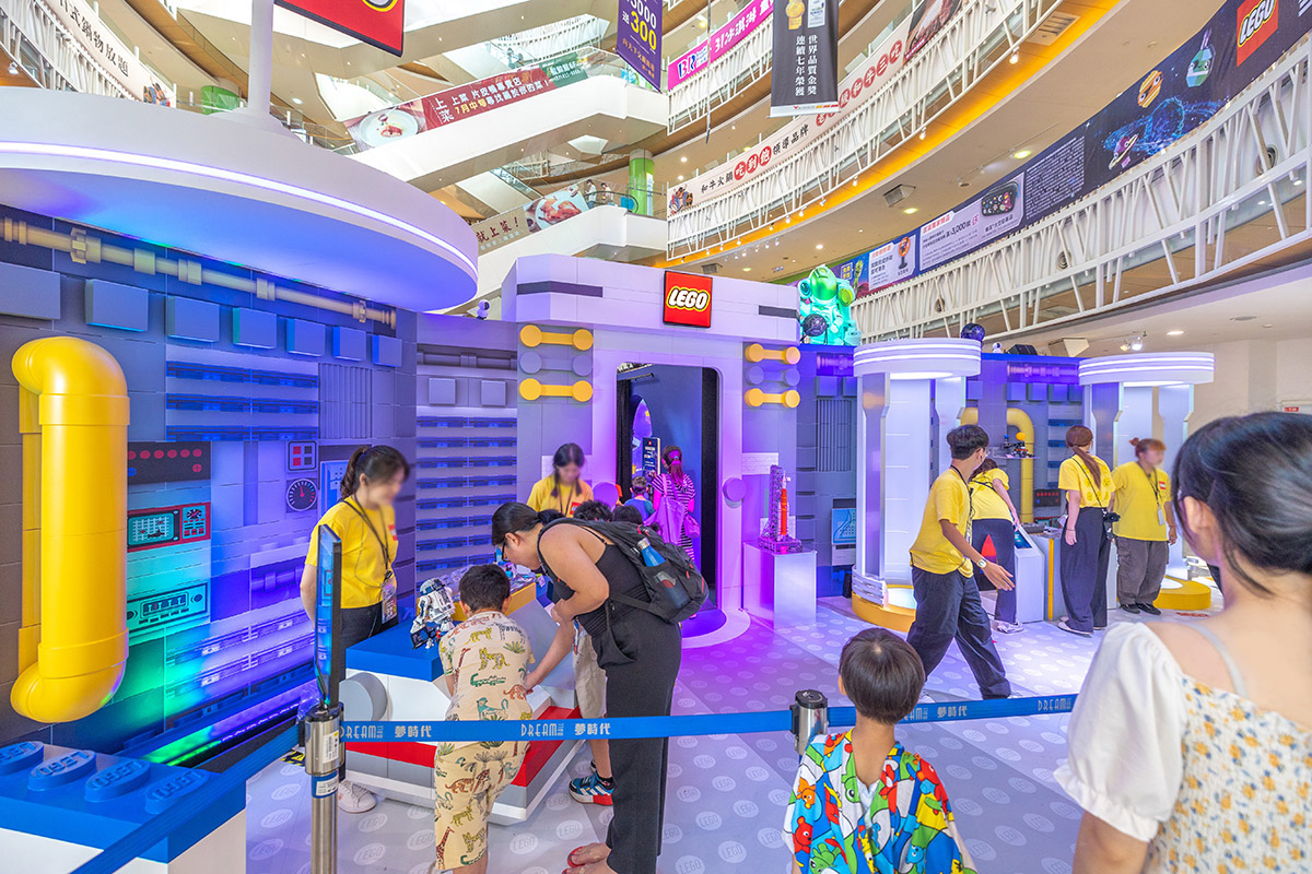 LEGO樂高星際樂園｜高雄夢時代