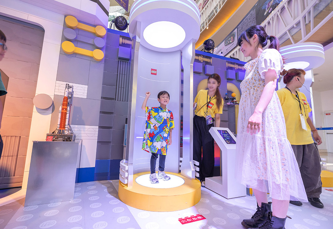 LEGO樂高星際樂園｜高雄夢時代