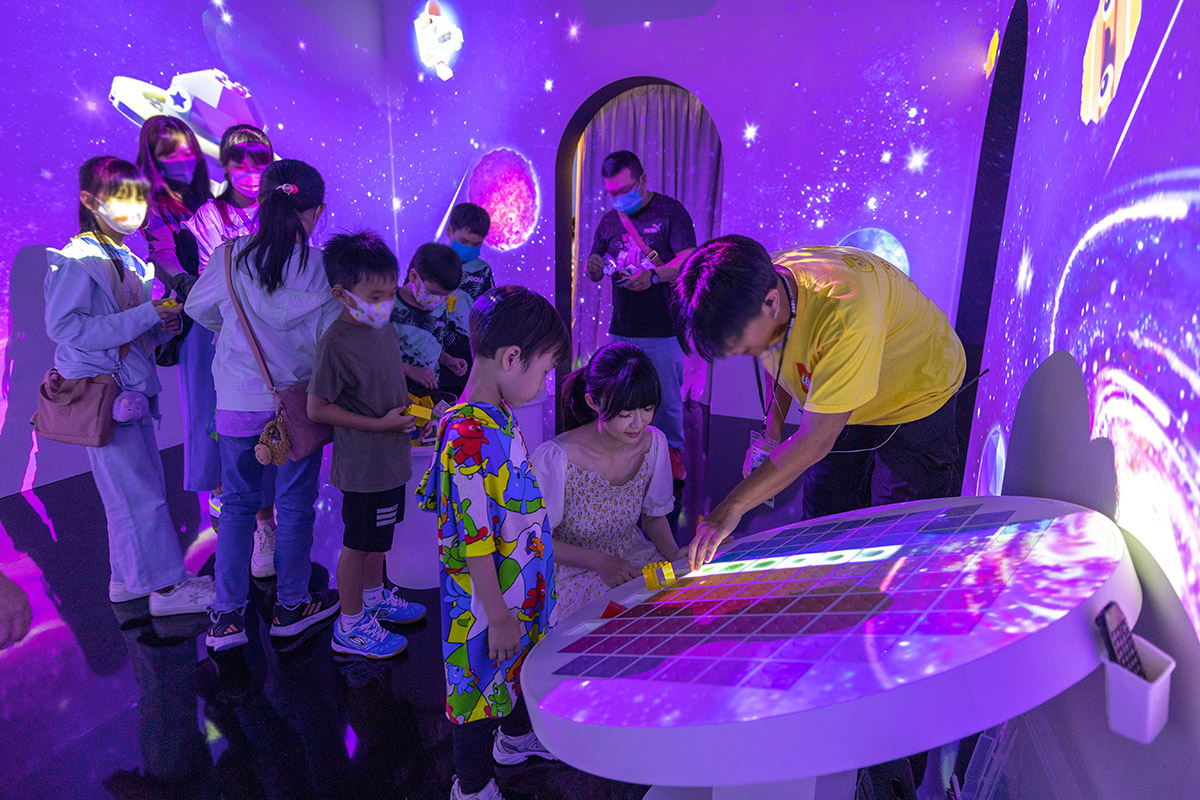 LEGO樂高星際樂園｜高雄夢時代