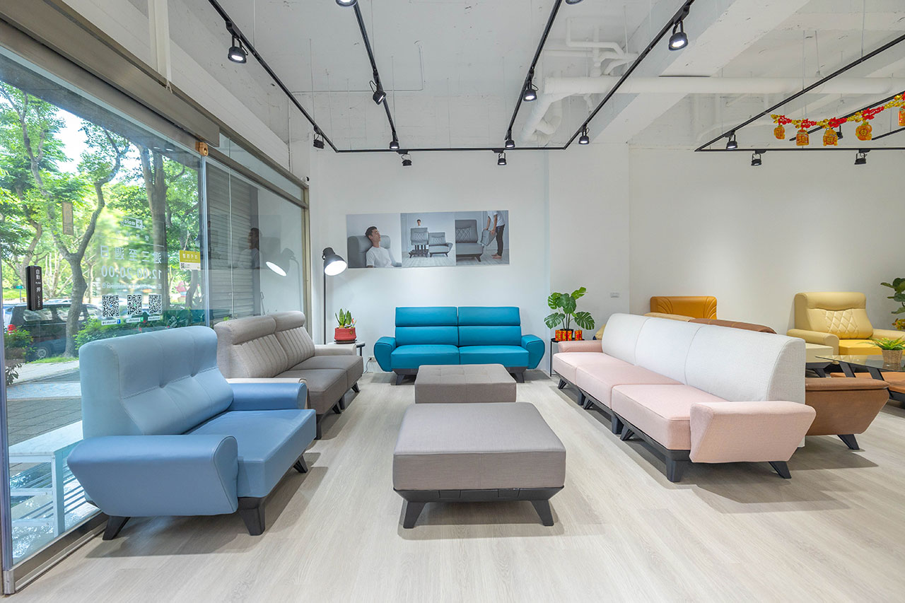 Plus mofa方塊舒床墊-女王團購限定優惠、六塊分體式獨立筒，自由調整軟硬度，試睡60天＋10年保固，買床墊超安心