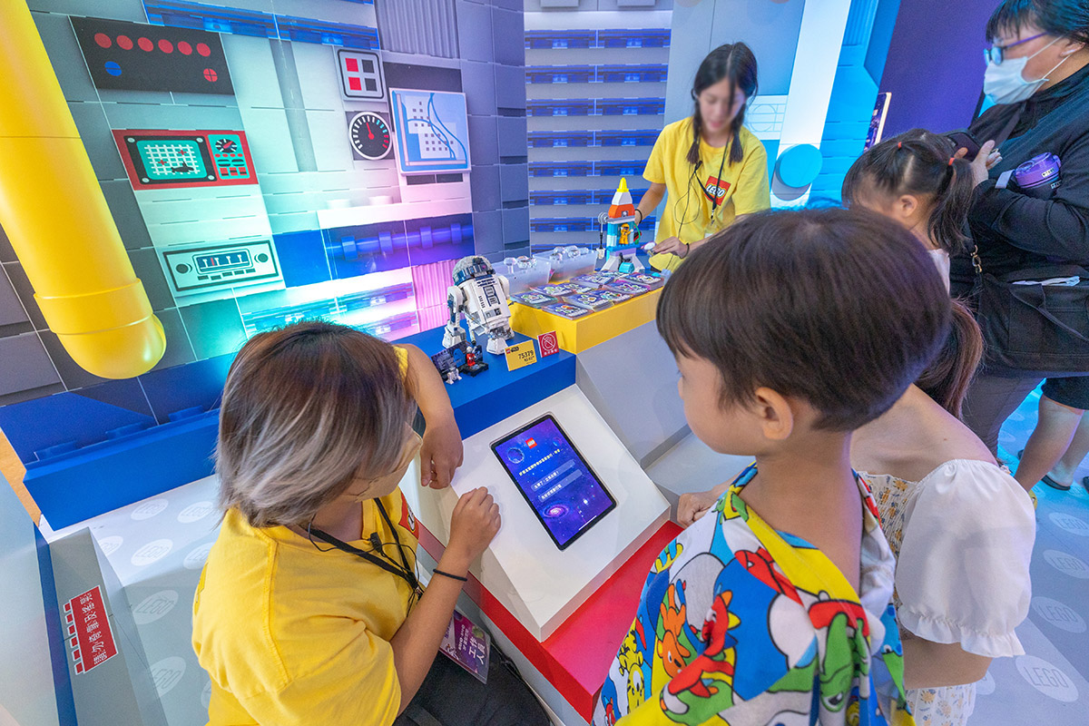 LEGO樂高星際樂園｜高雄夢時代