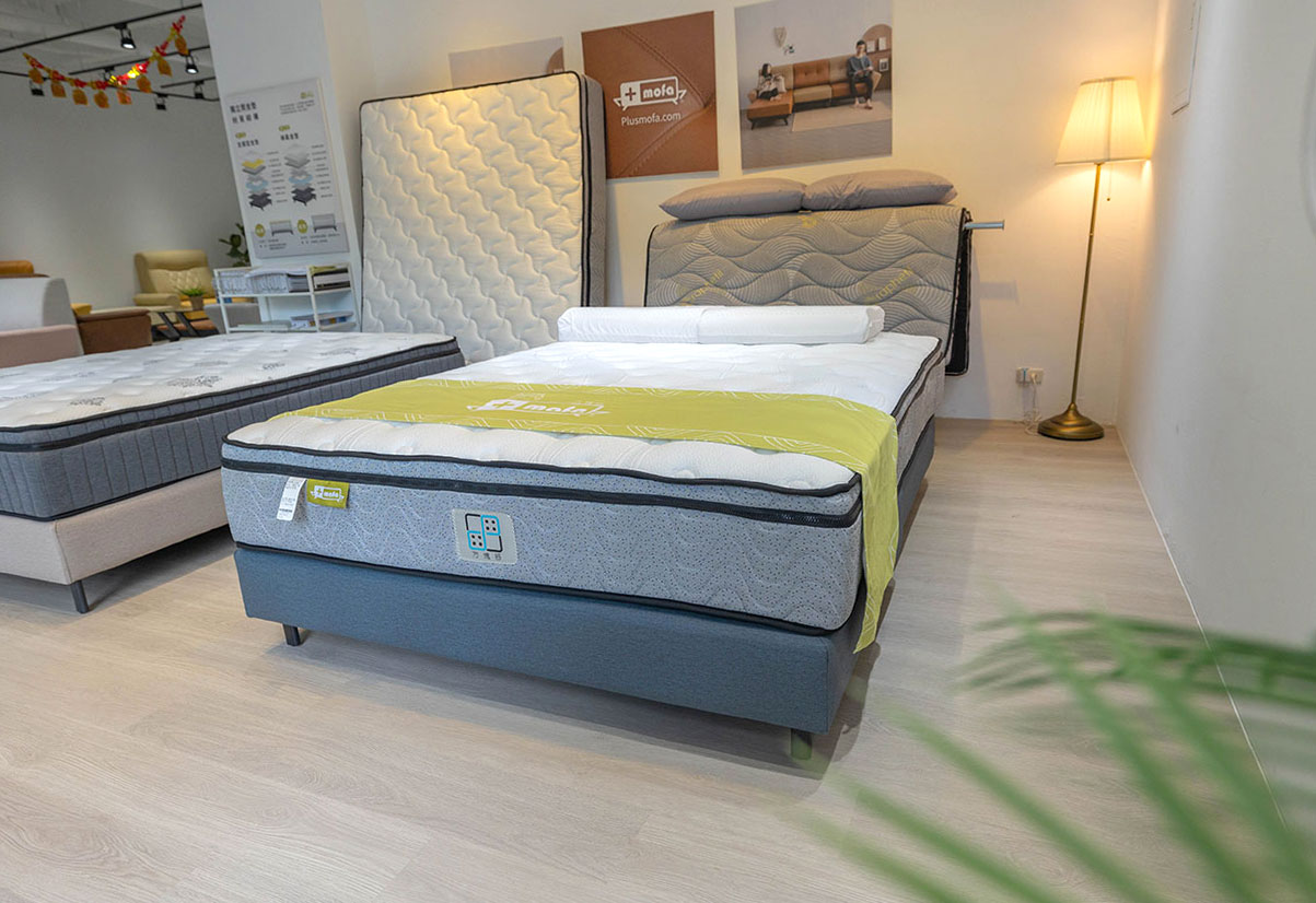 Plus mofa方塊舒床墊-女王團購限定優惠、六塊分體式獨立筒，自由調整軟硬度，試睡60天＋10年保固，買床墊超安心