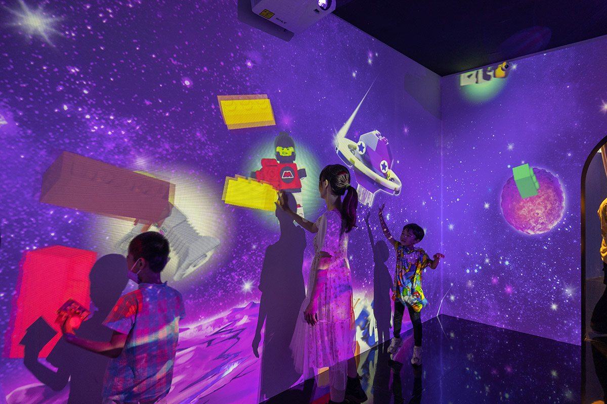 LEGO樂高星際樂園｜高雄夢時代