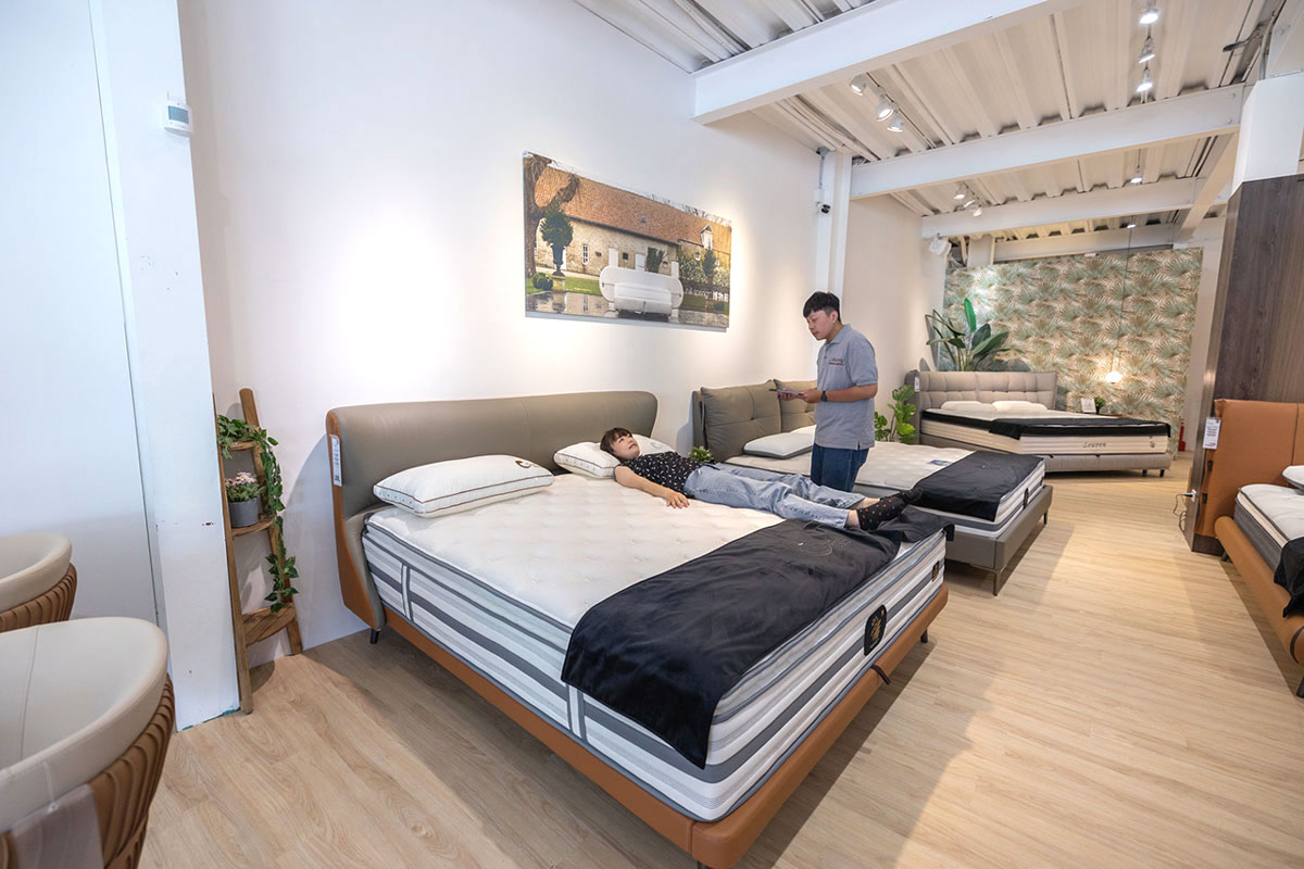 好睡王台中中清旗艦店