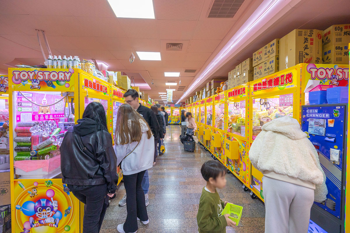 優品娃娃台中西屯店-夾娃娃機新手必玩「強爪模式」