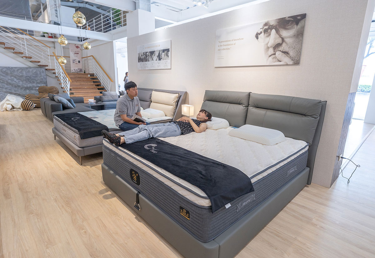 好睡王台中中清旗艦店