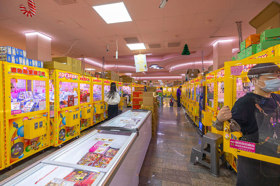 優品娃娃台中西屯店-夾娃娃機新手必玩「強爪模式」