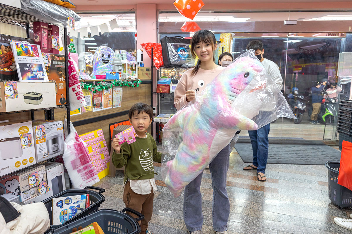 優品娃娃台中西屯店-夾娃娃機新手必玩「強爪模式」