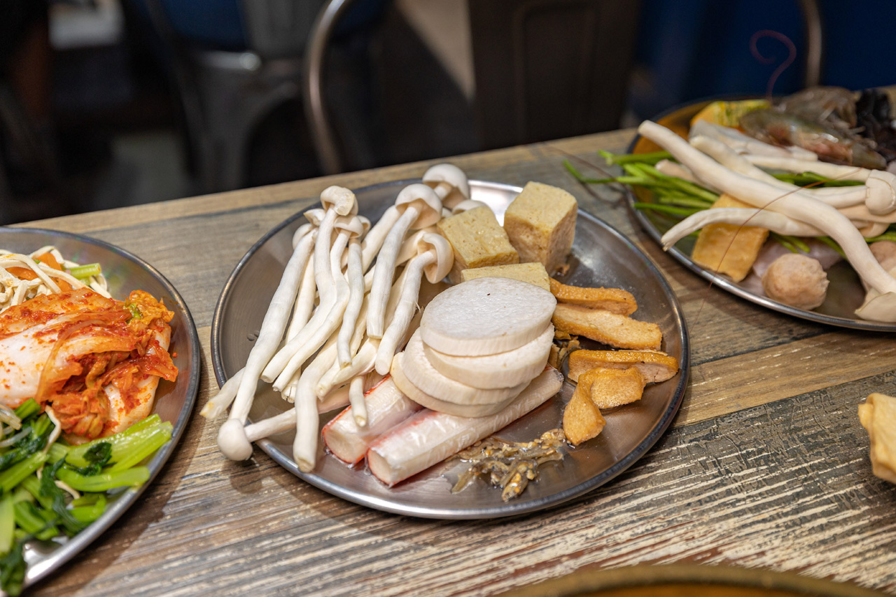 阿豬嘻烤肉村｜台北超平價吃到飽，西門町美食、韓式烤肉吃到飽、西門韓式烤肉、西門韓式料理、韓式烤五花肉、韓式烤肉餐廳、西門銅板烤肉、西門韓式吃到飽、西門吃到飽