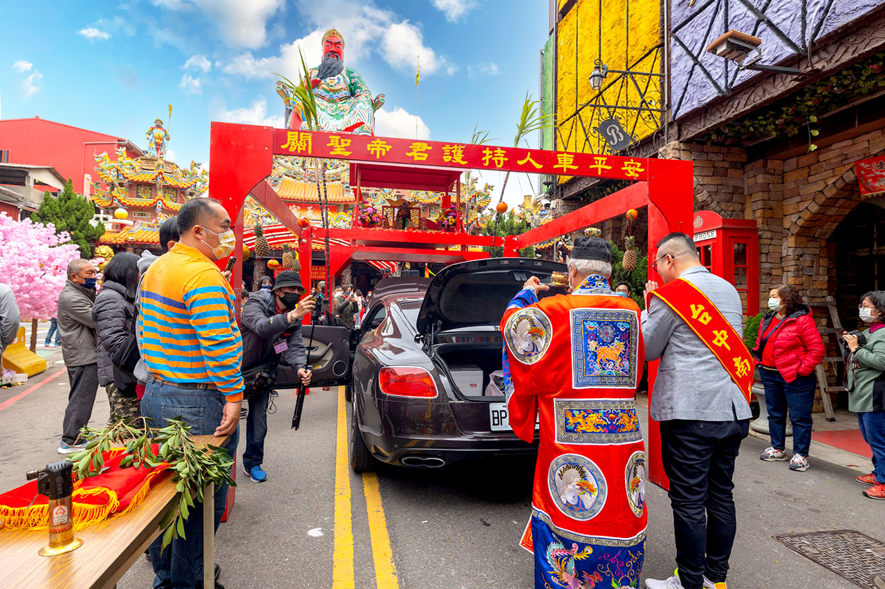 台中南天宮｜汽車過火-求台中南天宮金錢龜