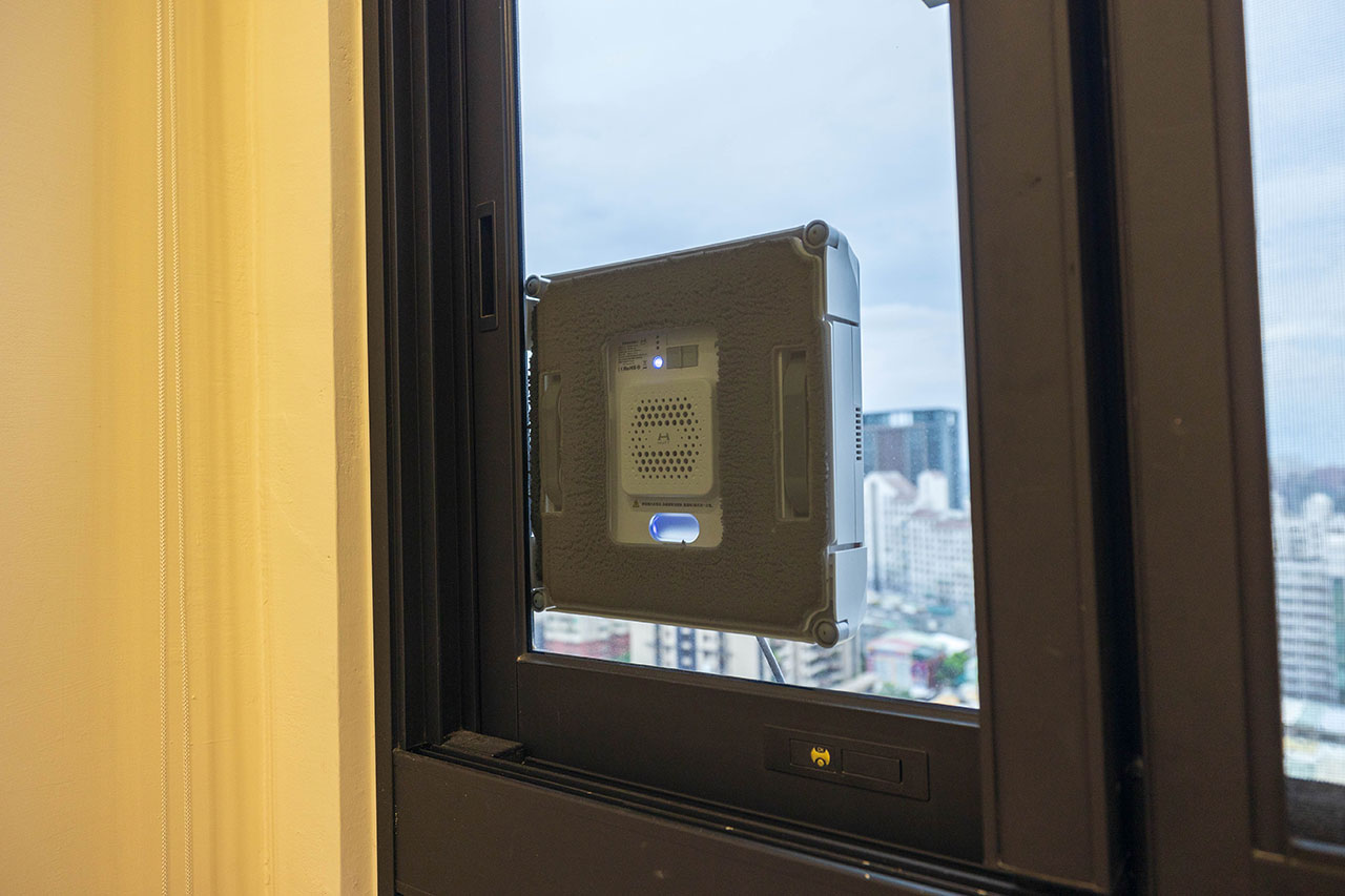 HUTT AI變頻擦窗機器人｜自動擦窗機｜科技3C推薦｜團購優惠