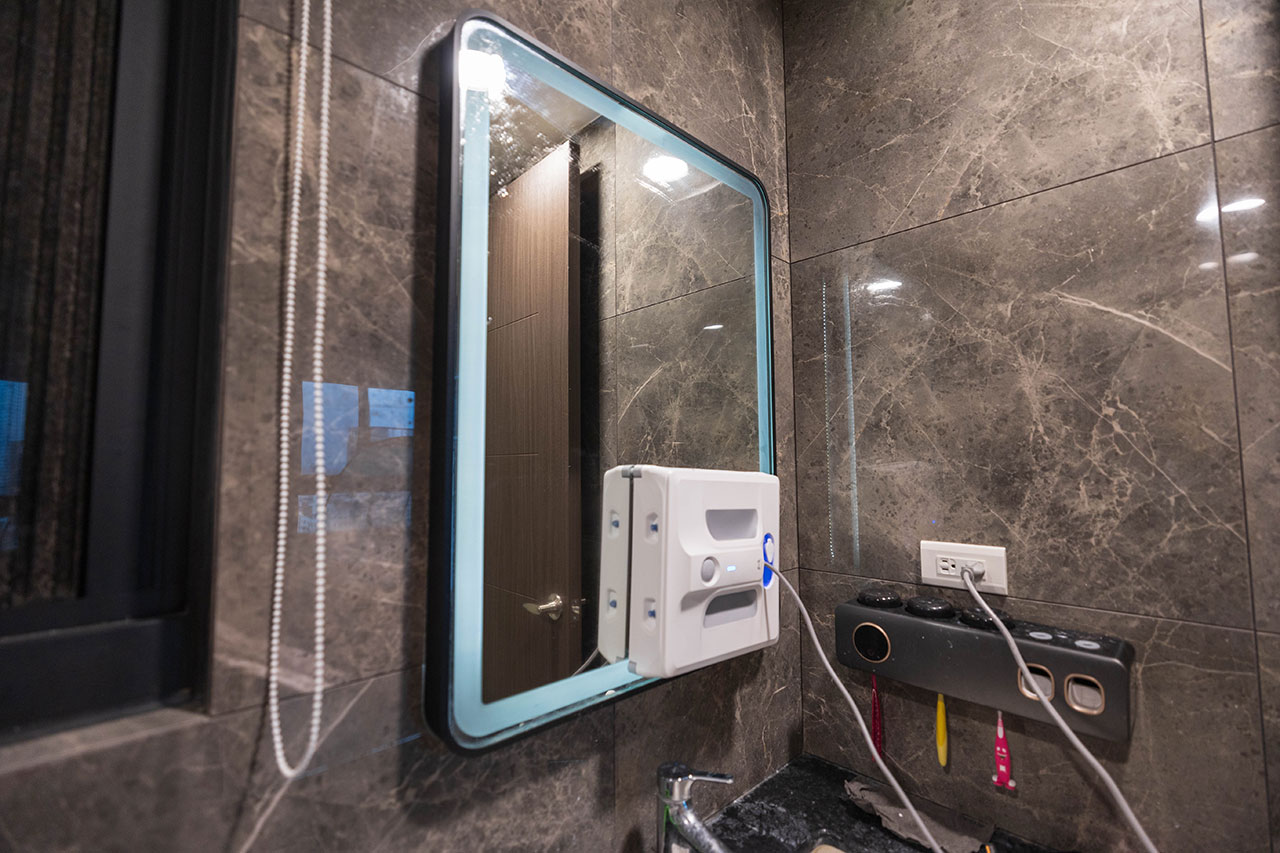 HUTT AI變頻擦窗機器人｜自動擦窗機｜科技3C推薦｜團購優惠