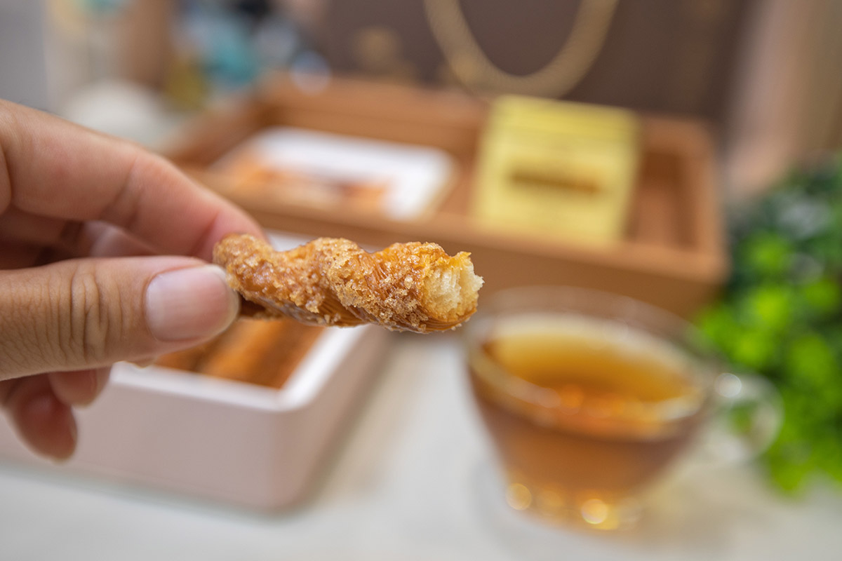 中秋節禮盒｜獻烘焙「金月雙享唐寧茶禮盒」