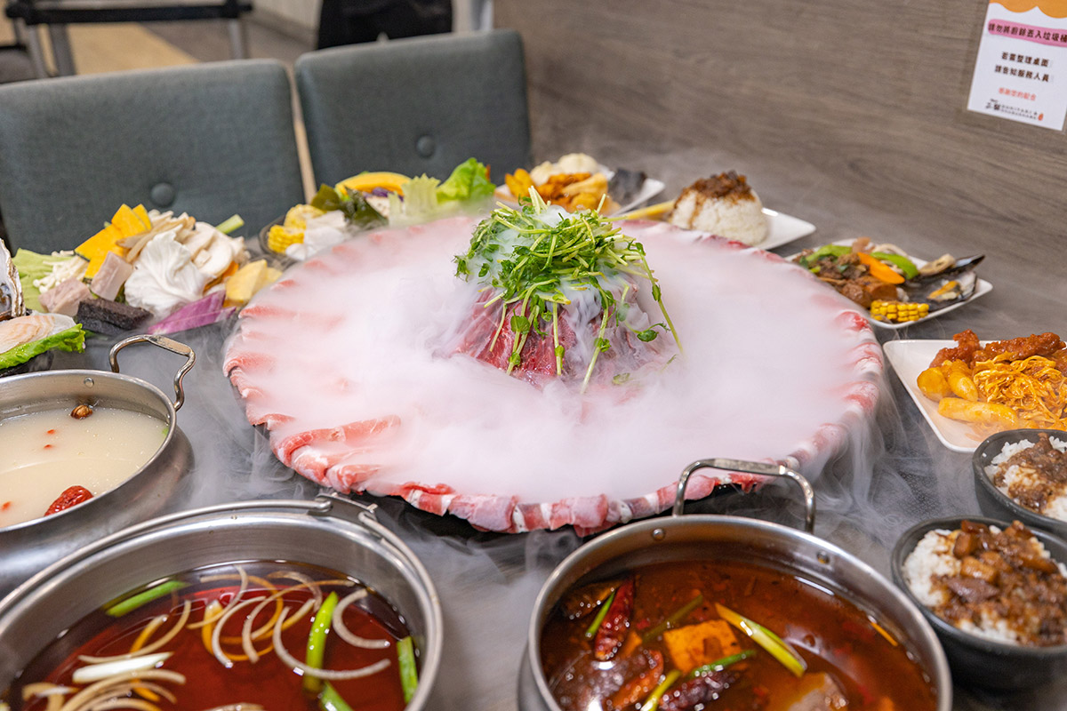 鬥牛士二鍋台中文心店