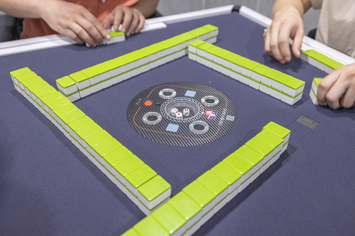 雀拾麻將桌遊-草屯店-南投最新聚會景點