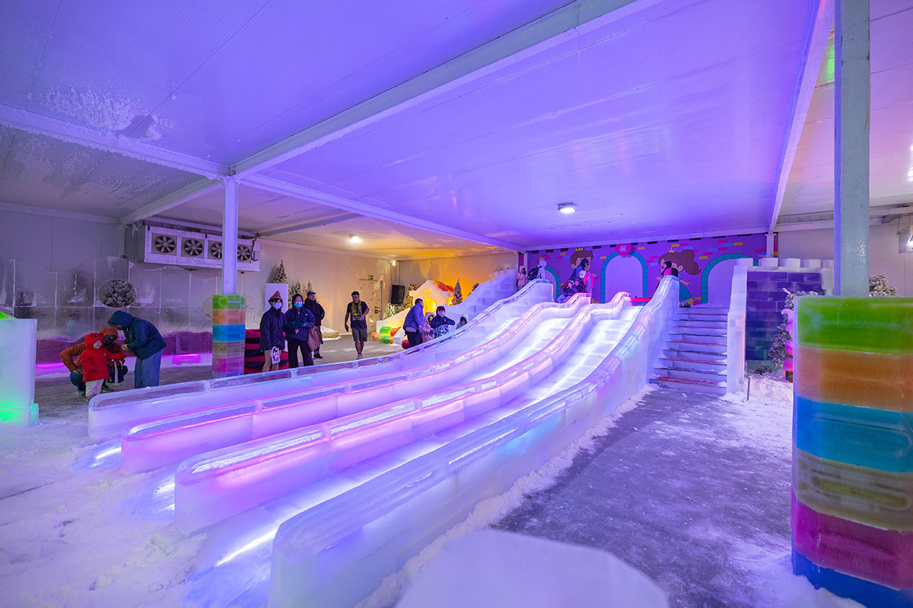 2025屏東夏日嘉年華免費入園｜童話冰宮｜狂歡遊樂園海盜船、瘋狂蛋糕，氣墊城堡、夏日兜風樂園賽車｜夏日遊園｜屏東夏日派對活動推薦